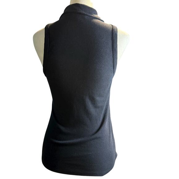 EVEREVE Ribbed Sleeveless Collared Henley Tank Top, Black, Women's Size Medium - Picture 3 of 6